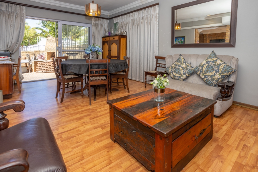 3 Bedroom Property for Sale in Ridgeworth Western Cape